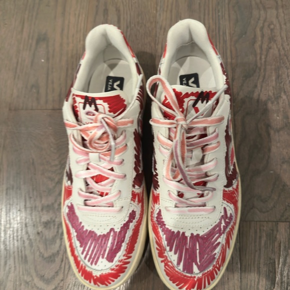 Veja Vibrant Red and Pink Sneakers - Picture 3 of 5